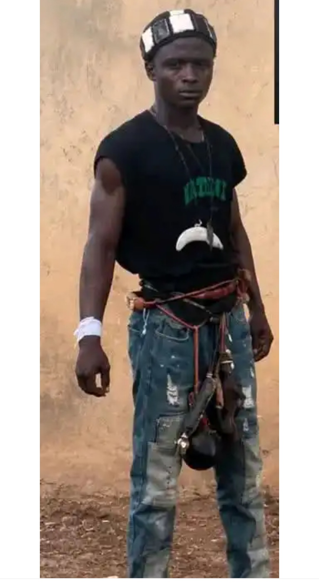 Sad: Nigerian Man kills himself 